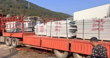 江门 芝麻灰花岗岩光面毛板出货日常