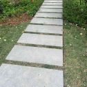 江门 芝麻黑小区踏步、汀步石铺装效果