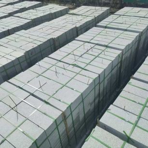 江门 芝麻白1.8公分火烧300*600地铺，清仓大甩卖