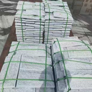 江门 芝麻白蘑菇石装车出货