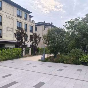 江门 芝麻白与芝麻白搭配铺装，尺寸1200*600