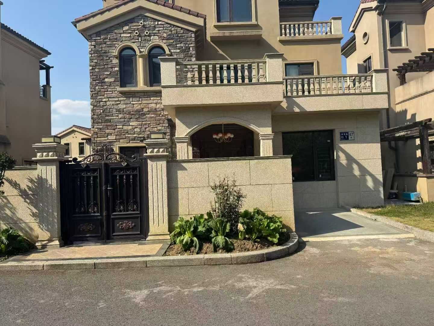 江门黄金麻别墅干挂效果展示