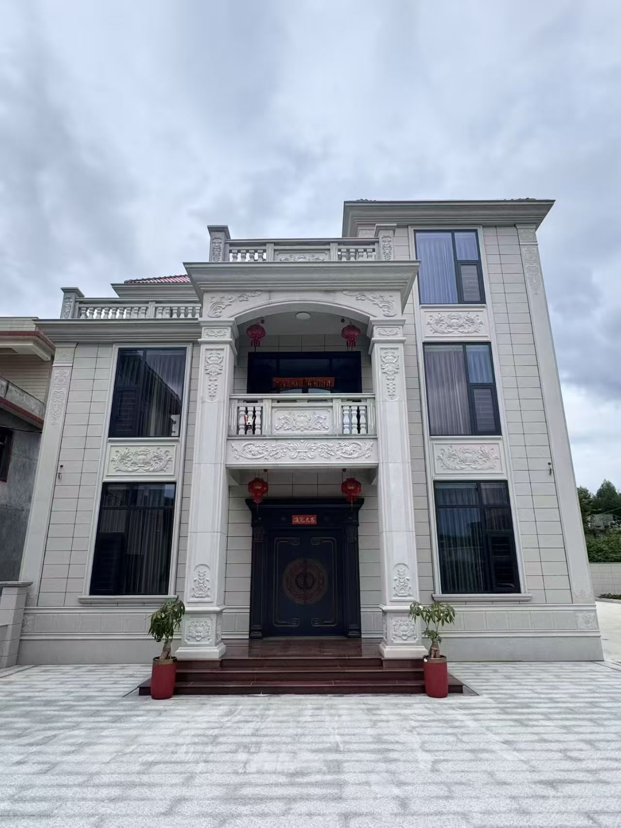 江门 芝麻白石材别墅干挂案例展示