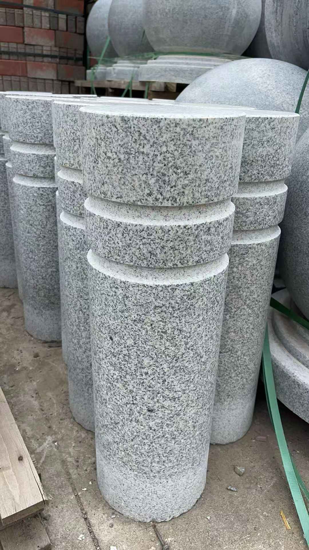 江门 芝麻白花岗岩挡车柱、隔离柱多少钱