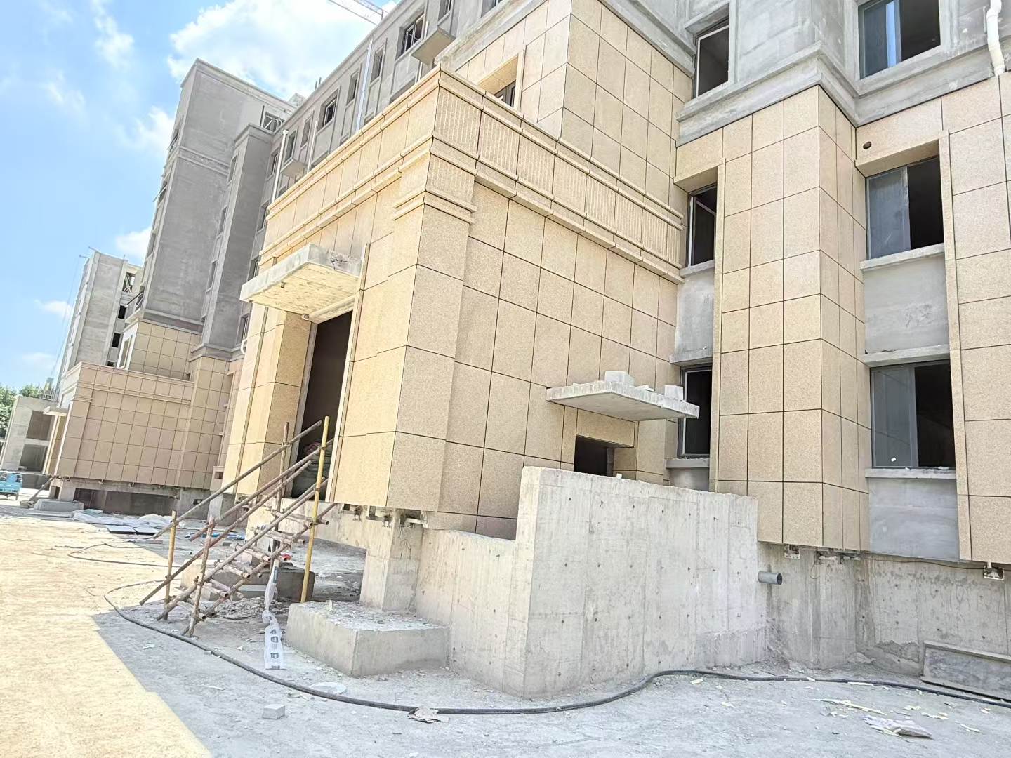 江门 黄金麻干挂，工地实拍