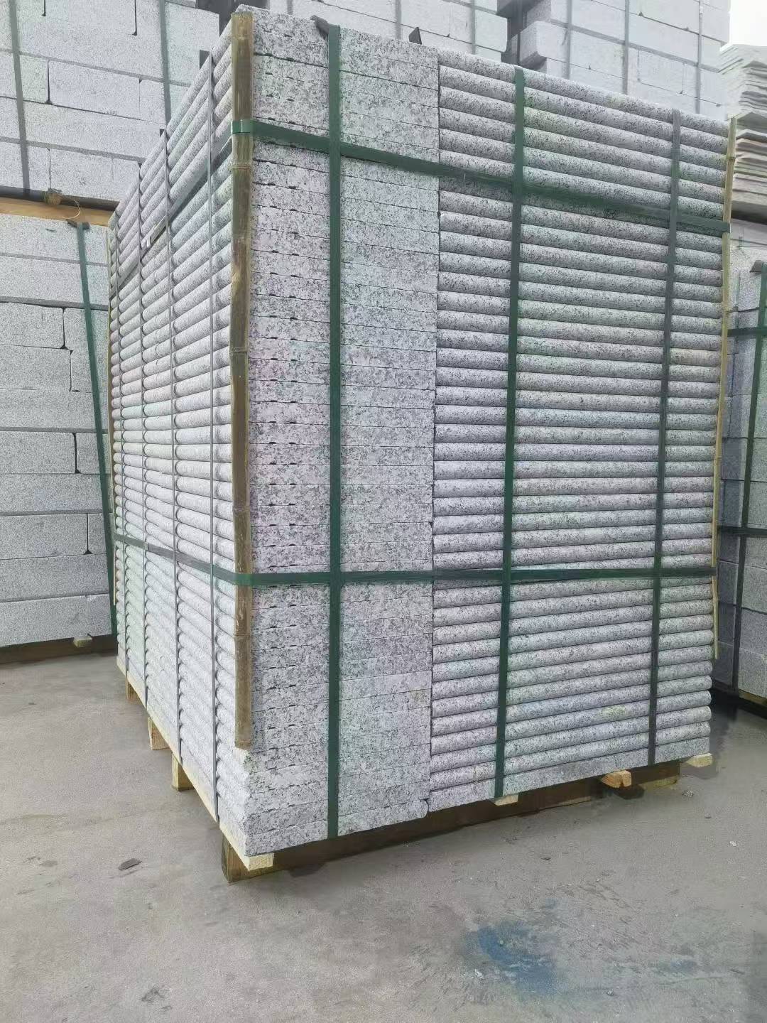 江门 芙蓉白3公分厚磨圆边、拉槽，楼梯踏步