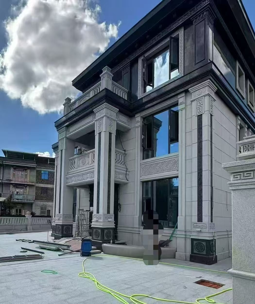 江门 别墅干挂，芝麻白与芝麻黑完美配合