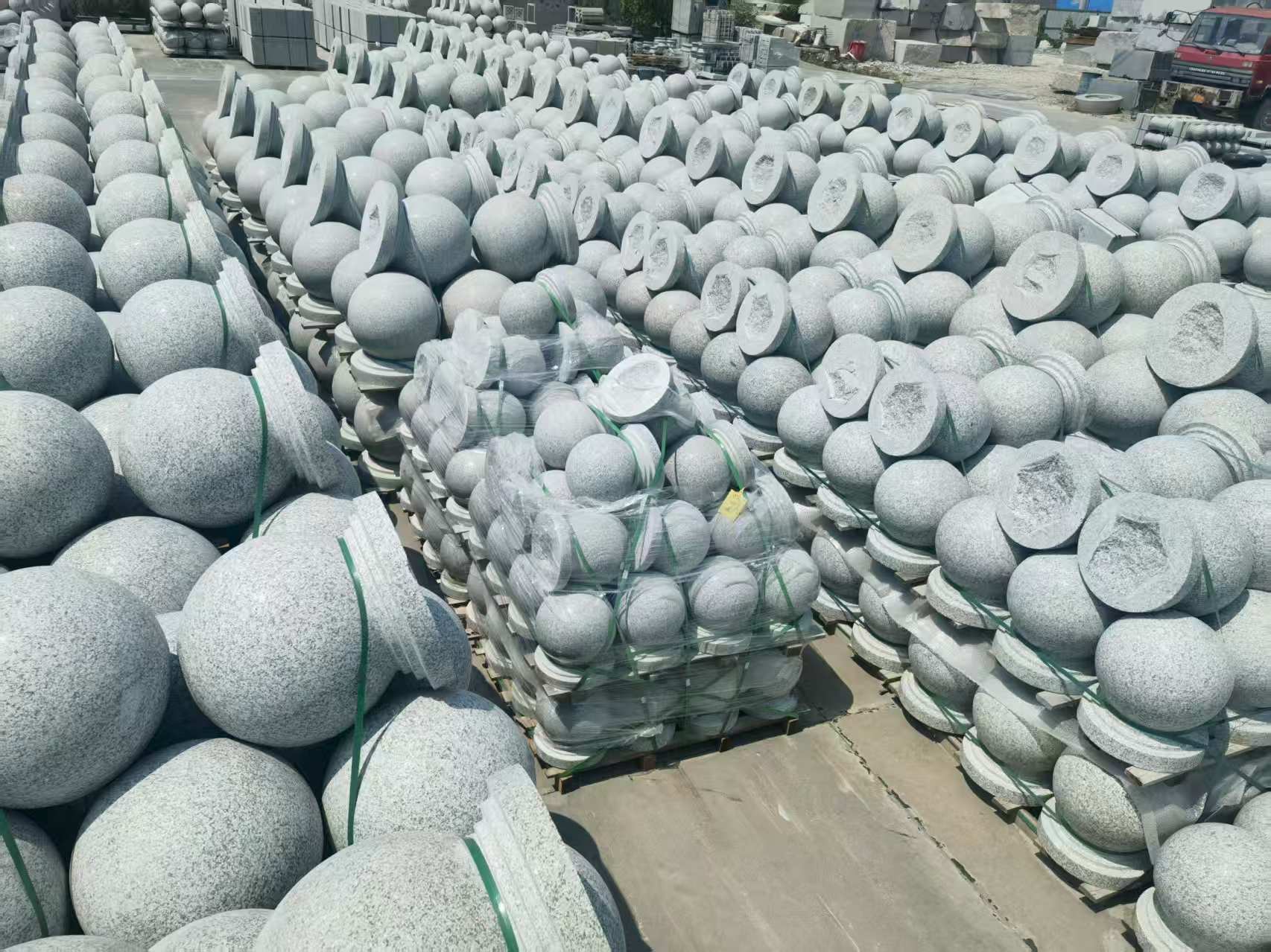 江门 花岗岩实心圆球，石球，挡车球，挡车石，车止石，路障石。
