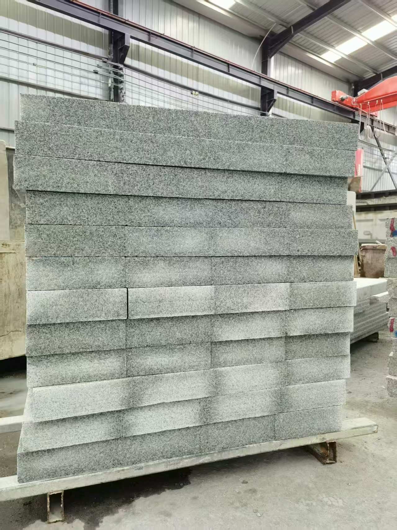 江门 芝麻白10公分300*600广场地铺，A料定制，尺寸标准，厚薄均匀