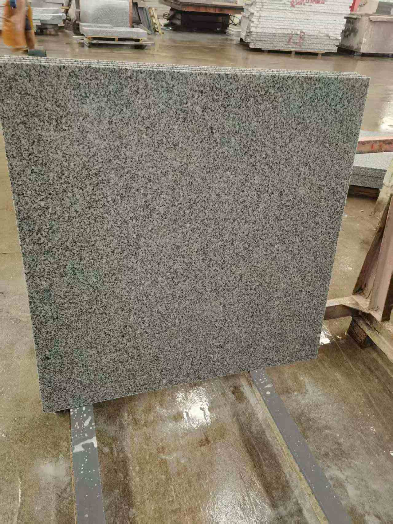 江门 芝麻白光面900*900，高地铁标准